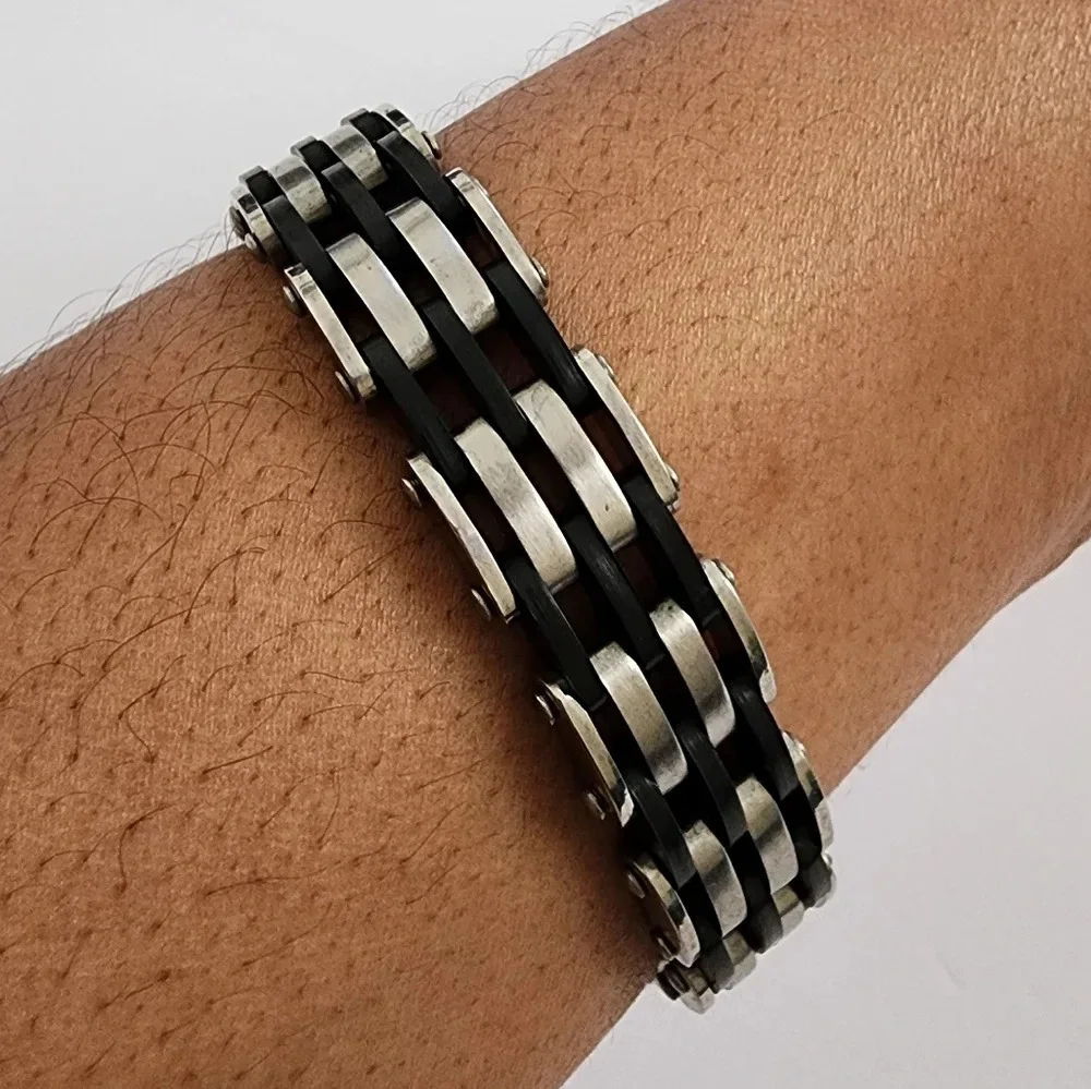 Silver& Black Metal Biker Bracelet